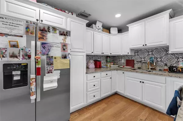 3500 SW 87th Pl, Miami, FL 33165