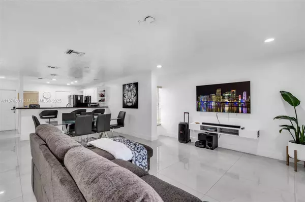 6306 Moseley St #1, Hollywood, FL 33024