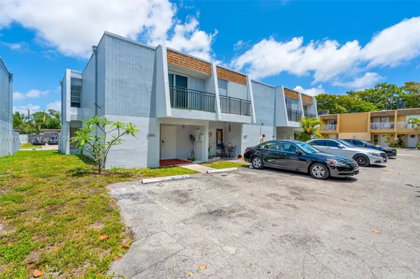 6306 Moseley St #1, Hollywood, FL 33024