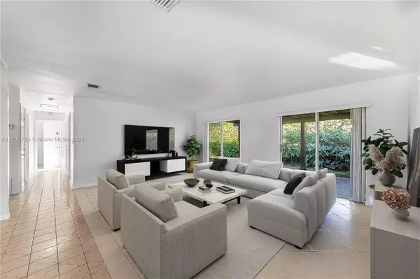 7230 SW 131st Ave, Miami, FL 33183