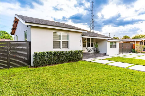 6860 SW 37th St, Miami, FL 33155