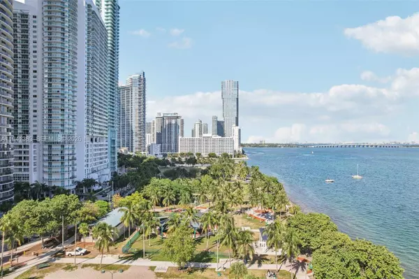 1750 N Bayshore Dr #4210, Miami, FL 33132