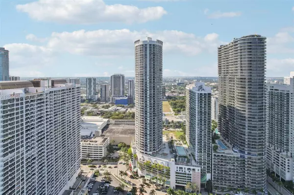 1750 N Bayshore Dr #4210, Miami, FL 33132