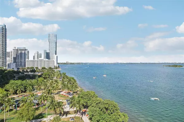 1750 N Bayshore Dr #4210, Miami, FL 33132