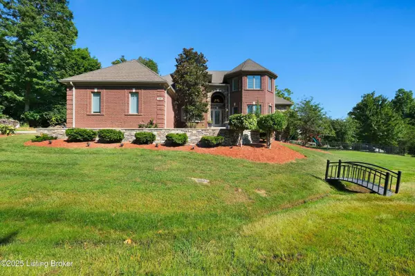 7005 Quarry Dr, Crestwood, KY 40014