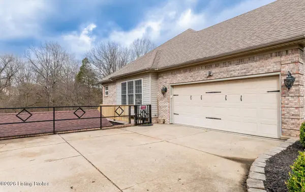 129 Running Creek Cir, Shepherdsville, KY 40165