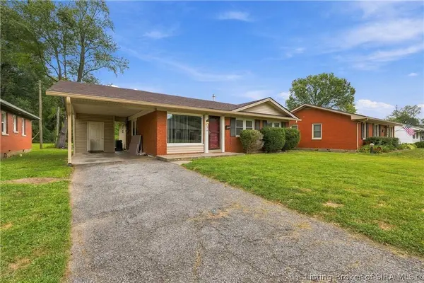 1833 E Park PL, Jeffersonville, IN 47130