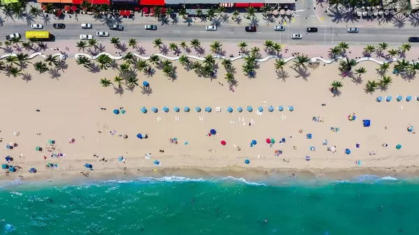 Should You Invest in Florida Panhandle Real Estate?,The Zimmern Team At Levin Rinke Realty