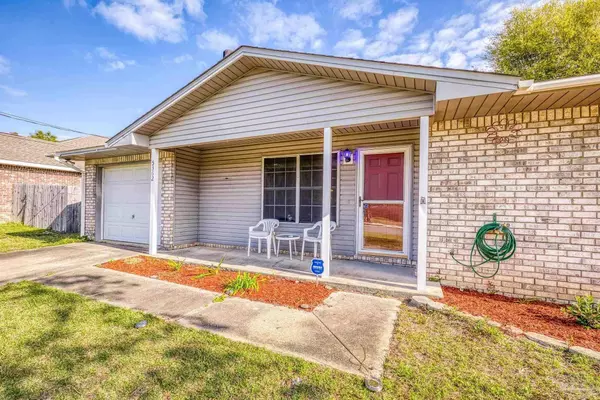 5362 Barbarosa Rd, Gulf Breeze, FL 32563