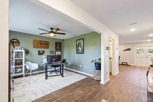 4678 Perception Cir, Milton, FL 32570