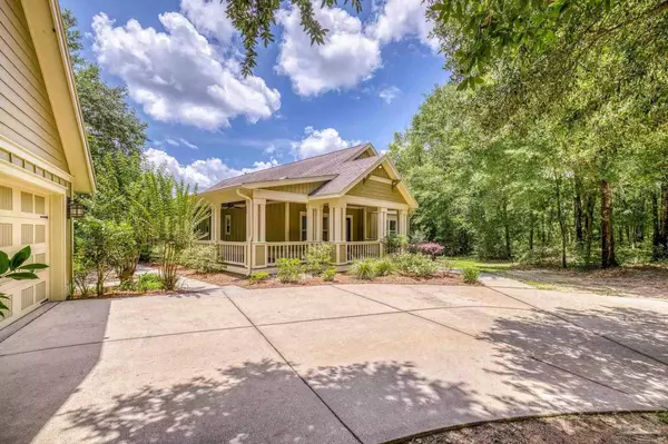 7515 Whiting Acres Ln, Milton, FL 32570