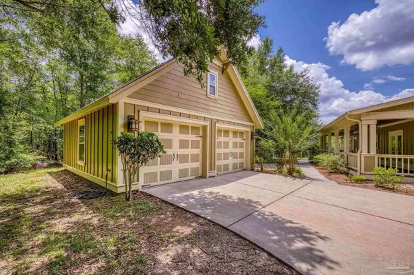 7515 Whiting Acres Ln, Milton, FL 32570