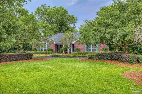 4621 Riley Rd, Milton, FL 32583