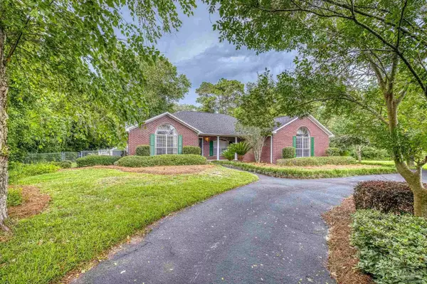 4621 Riley Rd, Milton, FL 32583