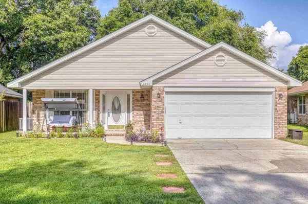 7956 Red Bean Dr, Pensacola, FL 32526