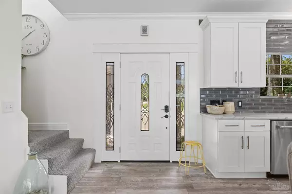 8209 Pompano St, Navarre, FL 32566