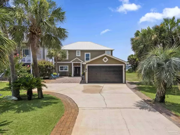 8209 Pompano St, Navarre, FL 32566