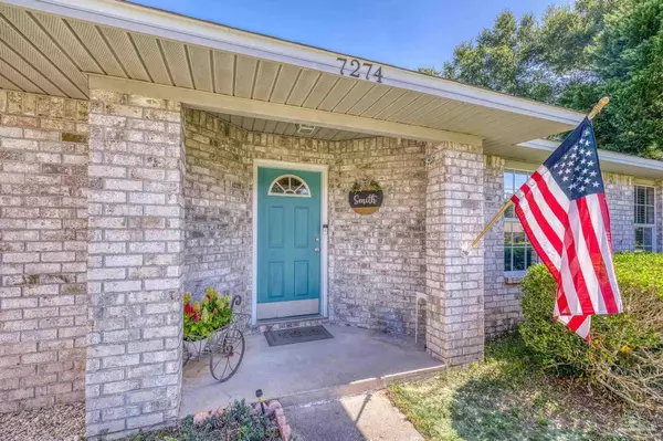 7274 Mossy Oak Dr, Navarre, FL 32566