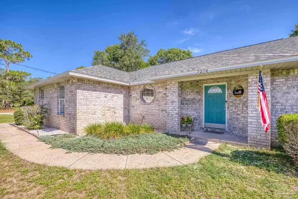 7274 Mossy Oak Dr, Navarre, FL 32566