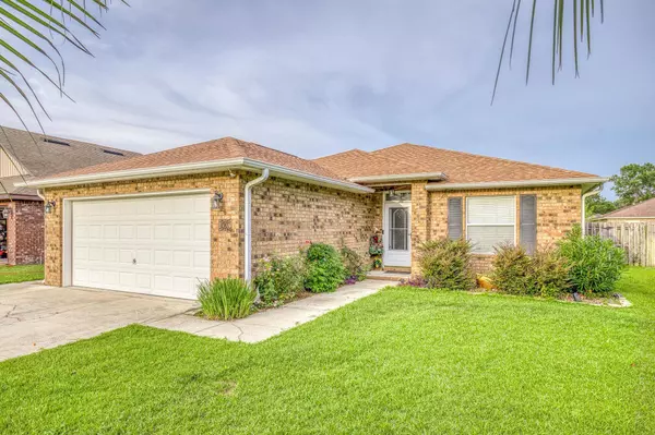 4907 Makenna Circle, Pace, FL 32571