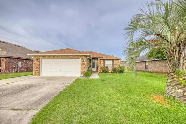 4907 Makenna Circle, Pace, FL 32571