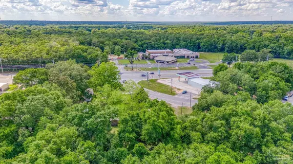 5901 Carroll Rd, Milton, FL 32583