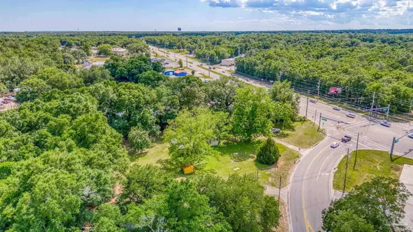 5901 Carroll Rd, Milton, FL 32583