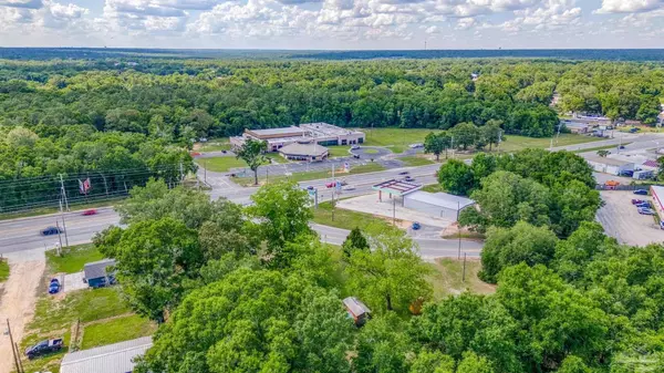 5901 Carroll Rd, Milton, FL 32583