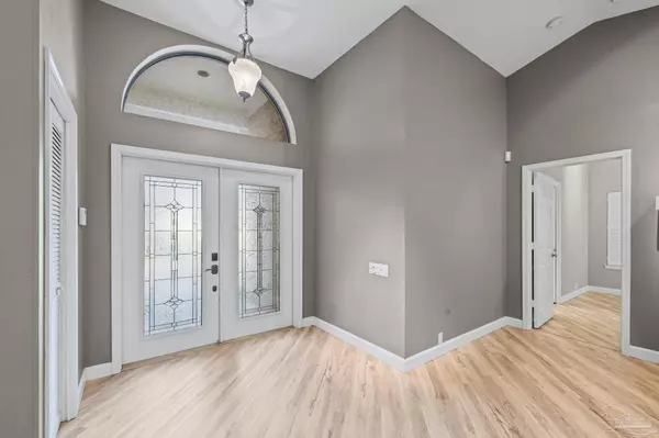 3881 Leesway Cir, Pensacola, FL 32504