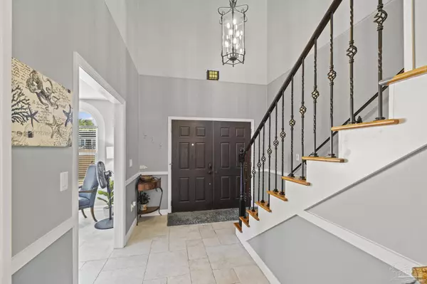 129 Country Club Rd, Pensacola, FL 32507