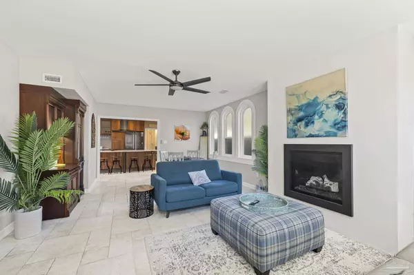 129 Country Club Rd, Pensacola, FL 32507