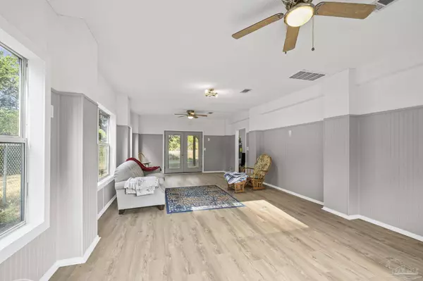 5770 Trout Bayou Cir, Milton, FL 32583