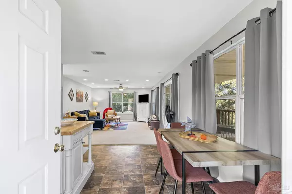 5770 Trout Bayou Cir, Milton, FL 32583