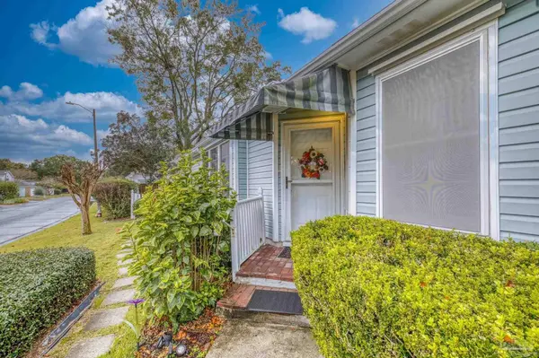 3515 Silvertree Ln, Pensacola, FL 32504