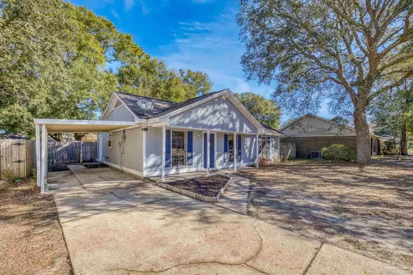 3936 Elmcrest Dr, Pensacola, FL 32504