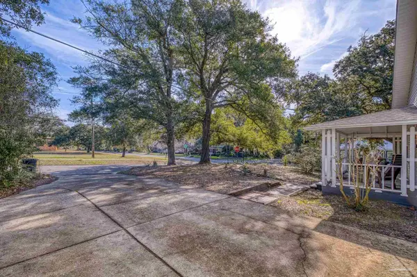 401 N 16th Ave, Pensacola, FL 32501