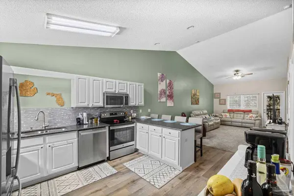 7101 Joy St, Pensacola, FL 32504