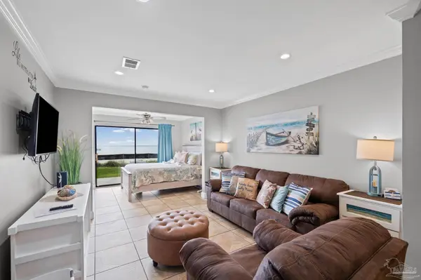 7453 Sunset Harbor Dr, Navarre Beach, FL 32566