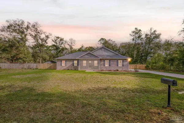 922 E Edney Ave, Crestview, FL 32539