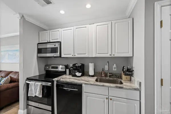 7453 Sunset Harbor Dr, Navarre Beach, FL 32566