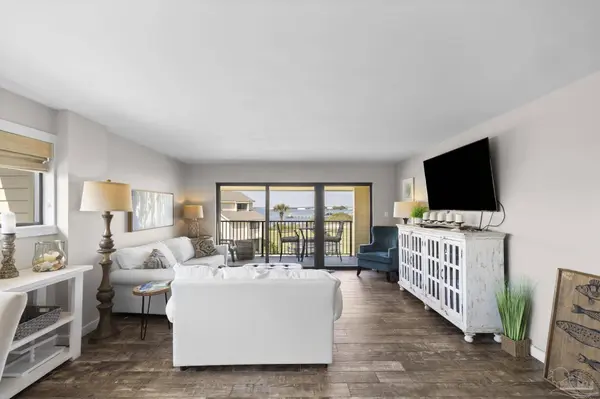 900 Ft Pickens Rd, Pensacola Beach, FL 32561