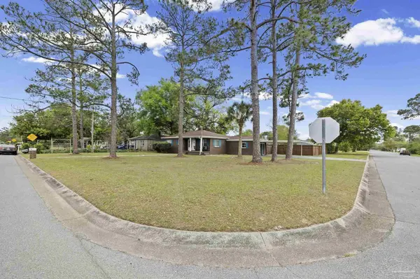 1801 E Cross St, Pensacola, FL 32503