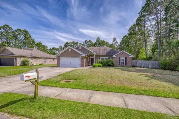 8135 Nevada St, Navarre, FL 32566