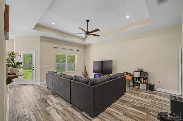 8135 Nevada St, Navarre, FL 32566