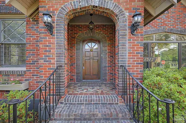 1517 N Spring St, Pensacola, FL 32501