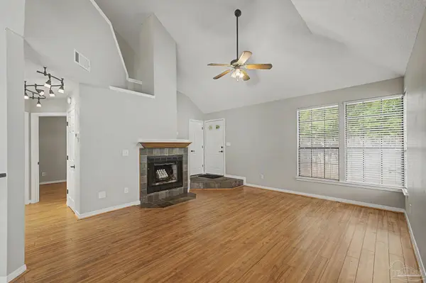 1100 Crosswinds Lndg, Ft Walton Beach, FL 32547