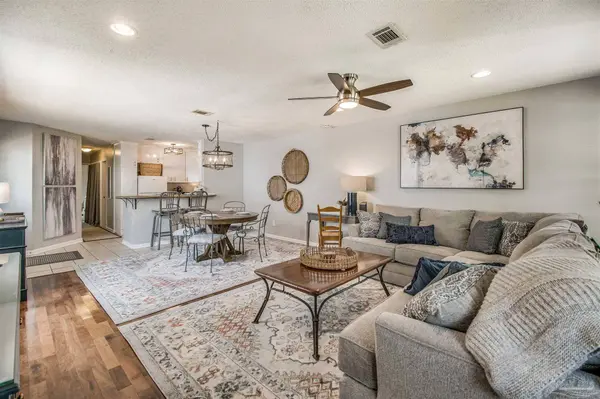 202 N Reus St, Pensacola, FL 32502