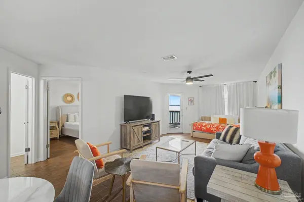 7453 Sunset Harbor Dr, Navarre Beach, FL 32566