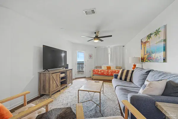 7453 Sunset Harbor Dr, Navarre Beach, FL 32566