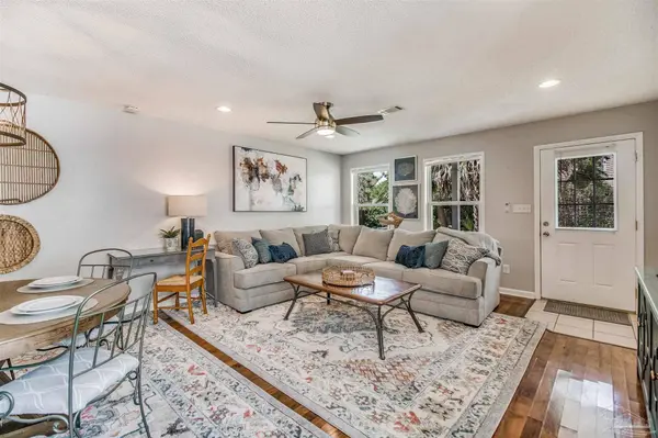 202 N Reus St, Pensacola, FL 32502
